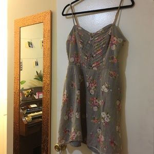 🔥PRICE DROP🔥Lauren Conrad Floral Dress